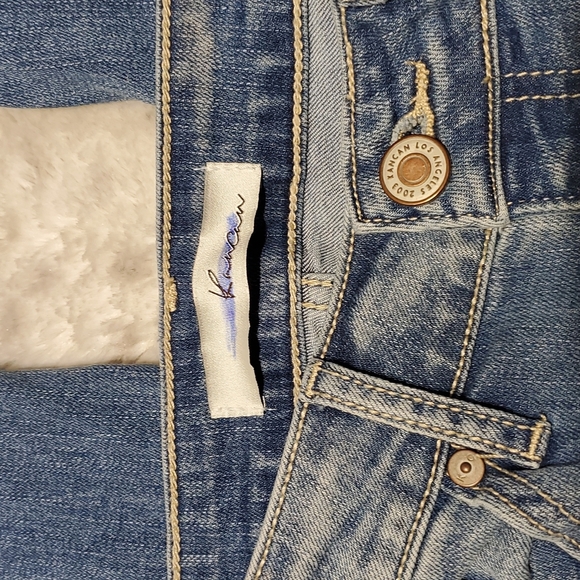 KanCan Lighter Wash Distressed Skinny Jeans w Frayed Hem Size 26 Waist 26.5 In - Picture 4 of 7